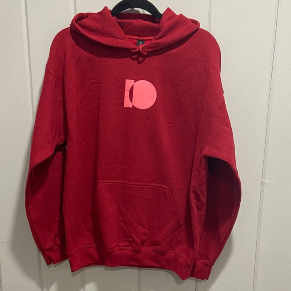 Gildan Bold Red Hoodie - Picture 1 of 3